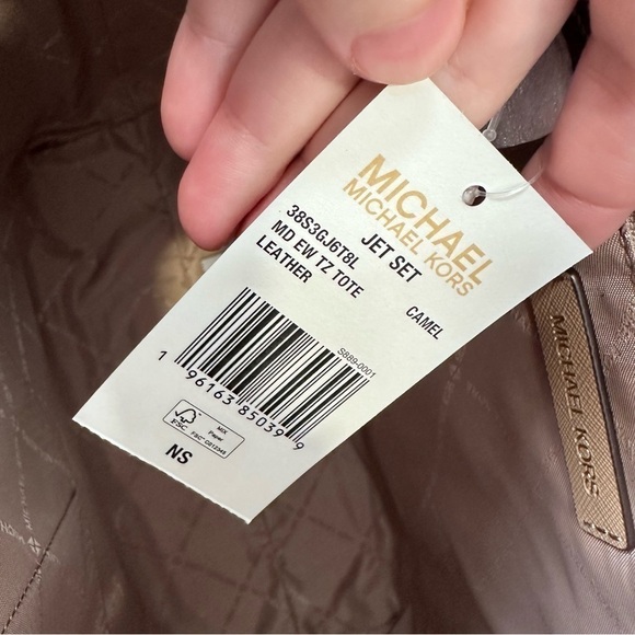 Michael Kors Tote Bag - Picture 9 of 15